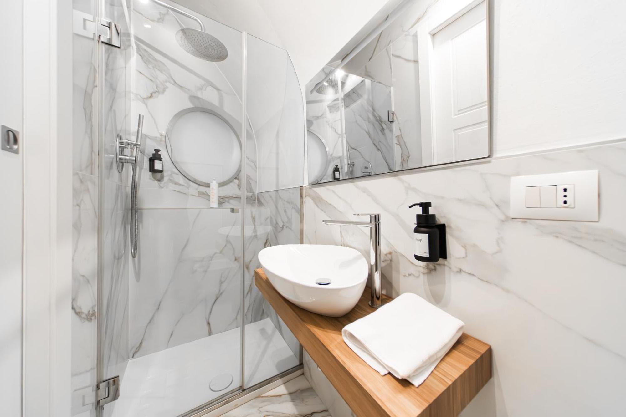 Lilli House - Suite In The Heart Of Bologna Esterno foto
